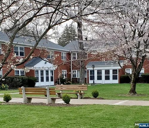 62 Regency Park, Ramsey, NJ, 07446 | Card Image