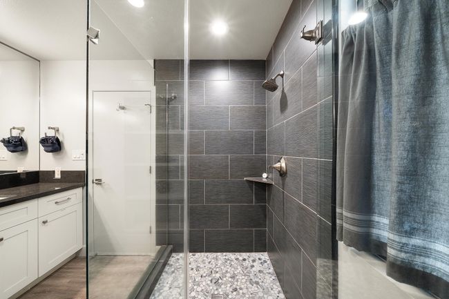 Primary bathroom | Image 22