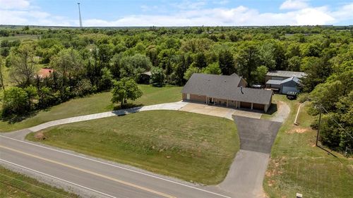 212 N Old Highway 81, Ninnekah, OK, 73067-4201 | Card Image