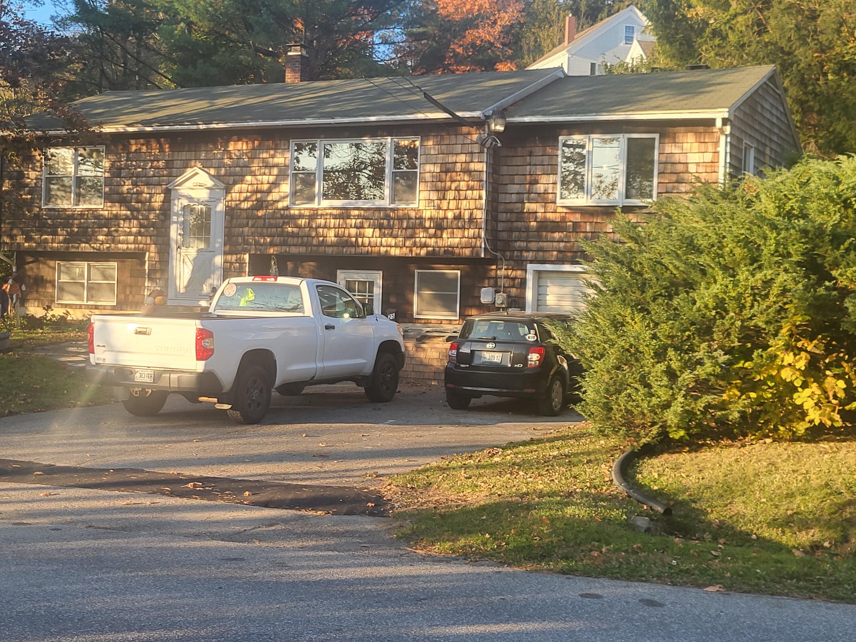 Water St, Thomaston, ME 04861