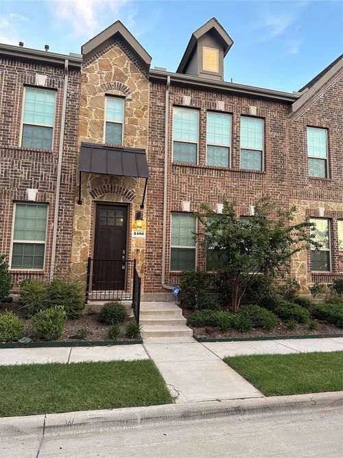 2402 Siskiyou St, Lewisville, TX, 75056-6790 | Card Image
