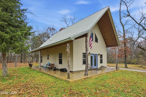 6270 County Lane 84, Reeds, MO, 64859-9106 | Card Image
