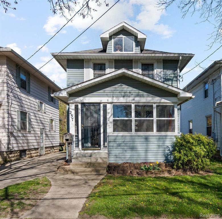 Bowen St, Jackson, MI 49202