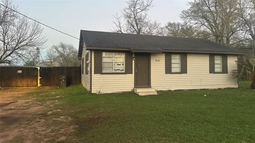 414 Frydek Rd, Sealy, TX, 77474-2406 | Card Image