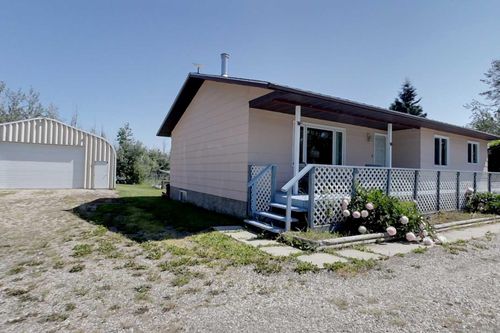 38-85060 Township Road 722, Wembley, AB, T0H3S0 | Card Image
