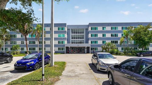 a1m-14830 Naranja Lakes Blvd, Homestead, FL, 33032-8337 | Card Image