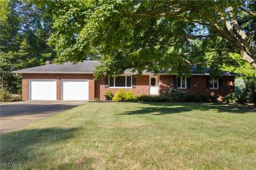 120 Vineyard Way, Doylestown, OH, 44230 | Card Image
