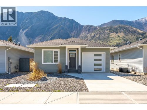 397 10th Ave, Keremeos, BC, V0X1N3 | Card Image