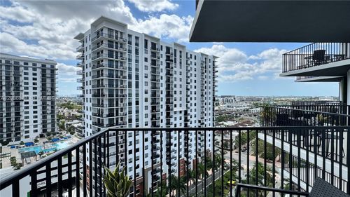 1203-5252 Nw 85th Ave, Doral, FL, 33166-5334 | Card Image