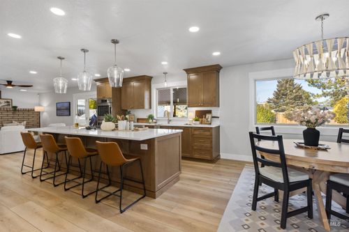 514 W Ross Ln, Caldwell, ID, 83605-3114 | Card Image