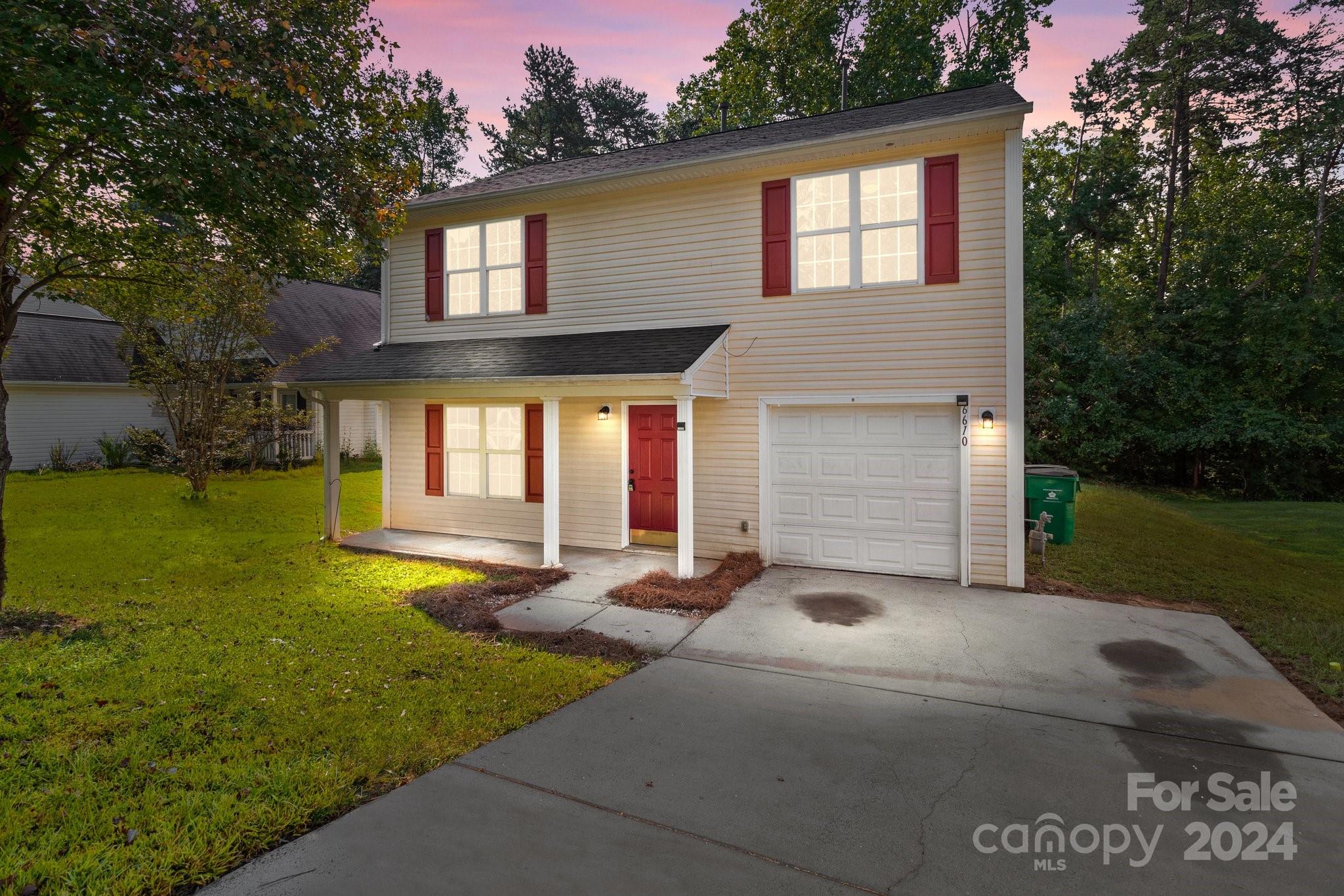 Nevin Glen Dr, Charlotte, NC 28269