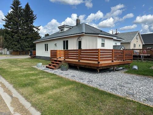 1201 84 St, Coleman, AB, T0K0M0 | Card Image