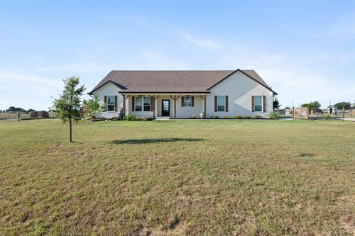 2060 Melton Rd, Sanger, TX, 76266-3613 | Card Image