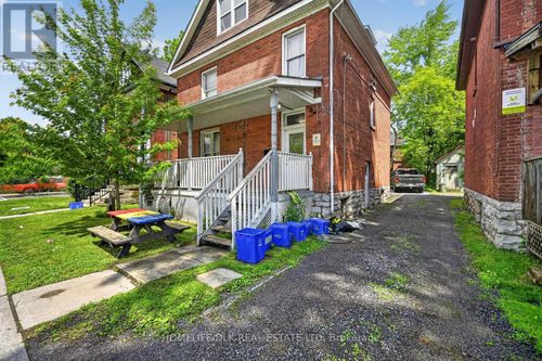 561 Johnson St, Kingston, ON, K7L1Z9 | Card Image