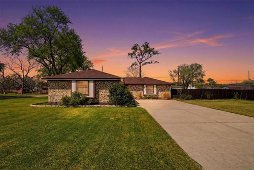 815 Wisconsin St, South Houston, TX, 77587-4964 | Card Image