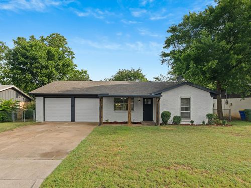 5925 Hanson Dr, Watauga, TX, 76148-3504 | Card Image
