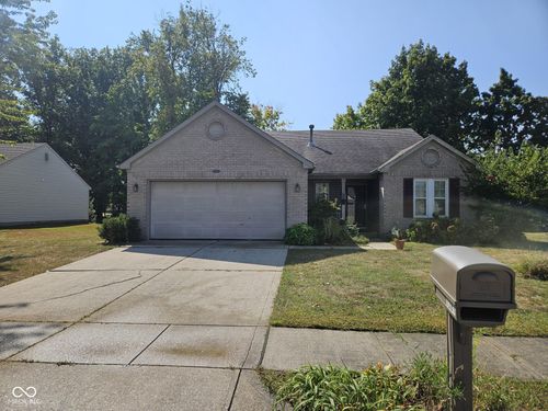 1281 Sherwood Dr, Danville, IN, 46122-1470 | Card Image