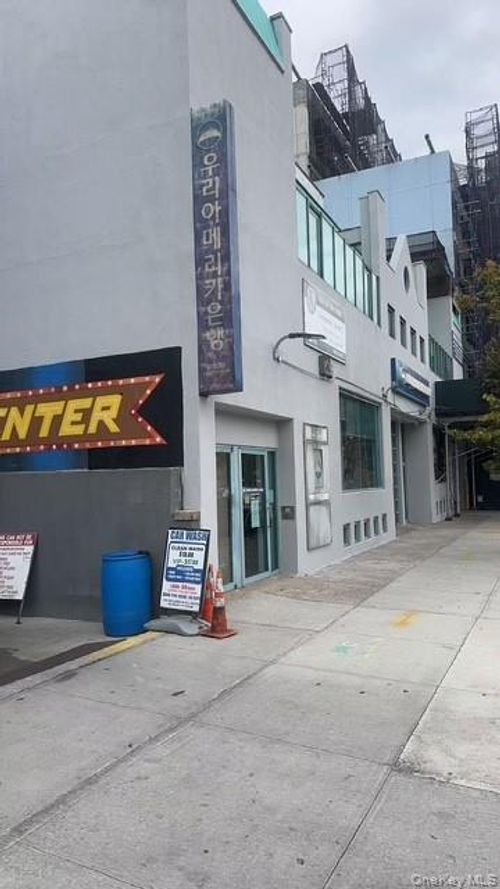 43 50th St, Woodside, NY, 11377 | Card Image