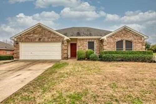 316 Hacienda Dr, Waxahachie, TX, 75165-1574 | Card Image