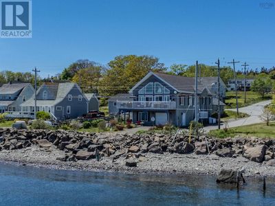 389 Water St, Home with 3 bedrooms, 2 bathrooms and null parking in Westport NS | Image 1