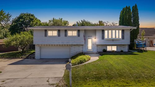 2925 Cherry Tree Ct, Racine, WI, 53402-1317 | Card Image