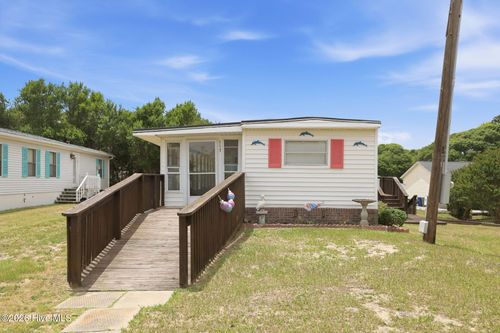 117 W Seaview Drive, Emerald Isle, NC, 28594 | Card Image
