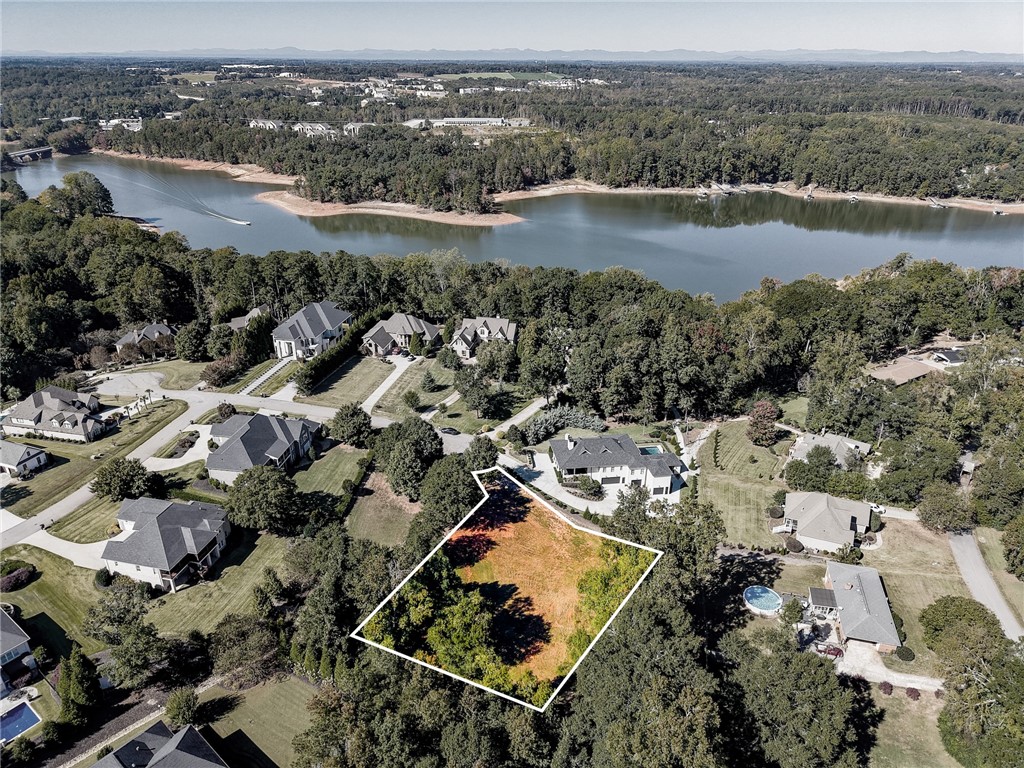 Land in Anderson