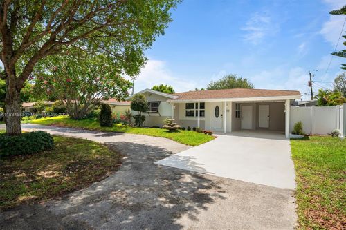 700 Ne 47th St, Oakland Park, FL, 33334-3228 | Card Image