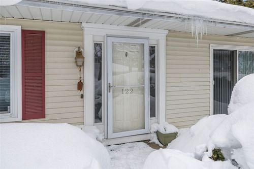 122 Edaville Ct, Warwick, RI, 02886-1704 | Card Image