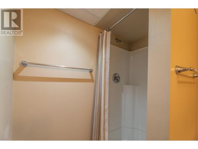 13018 Armstrong Ave, House other with 4 bedrooms, 3 bathrooms and 4 parking in Summerland BC | Image 25