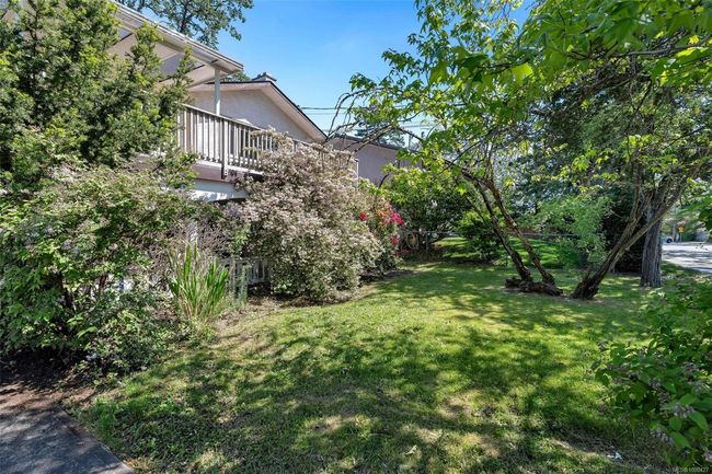 1736 Feltham Rd, House other with 6 bedrooms, 4 bathrooms and 4 parking in Saanich BC | Image 41