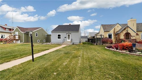 407 3rd Avenue Se, Sidney, MT, 59270 | Card Image