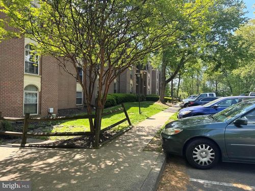 31-3312 Woodburn Village Dr, ANNANDALE, VA, 22003-6852 | Card Image