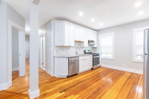 30-30 Presley St, Malden, MA, 02148-5325 | Card Image