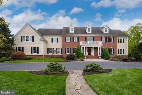 24 Michael Way, Pennington, NJ, 08534-9606 | Card Image