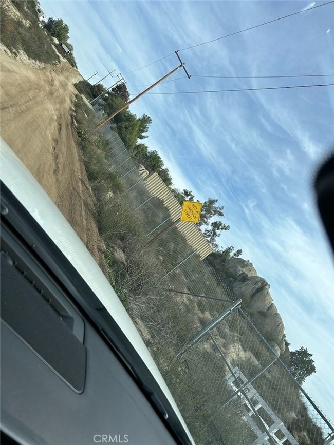 When you see white arean and this yellow sign turn right on Ginter , No street signs , Go top of the hill | Image 5