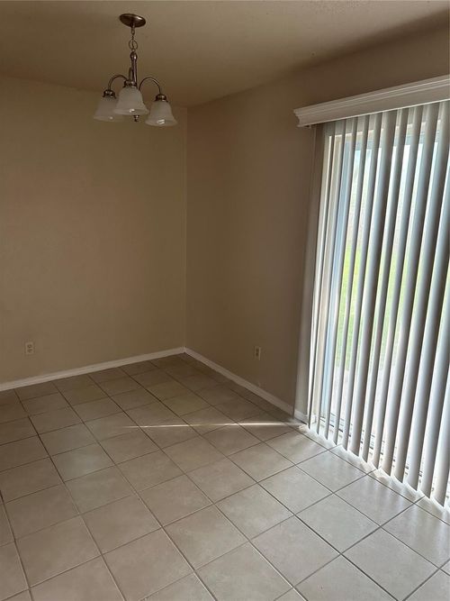 1613 Whiteoak Dr, Garland, TX, 75040-5340 | Card Image