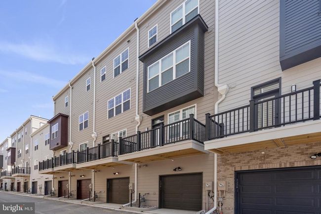 7374 Blade Dr, Townhouse with 3 bedrooms, 4 bathrooms and null parking in FALLS CHURCH VA | Image 40