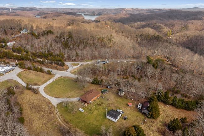 43 Joe Ridge Rd, Home with 3 bedrooms, 1 bathrooms and 1 parking in Celina TN | Image 12