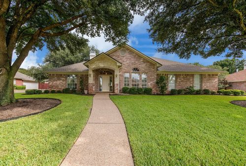 1317 Radisson Dr, Hewitt, TX, 76643-3975 | Card Image