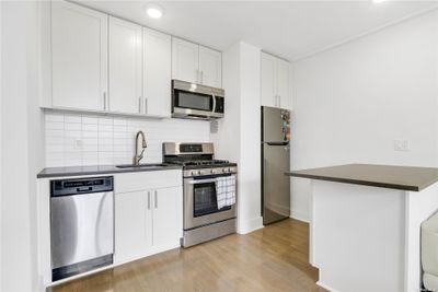 507 - 31-85 Crescent Street, Home with 0 bedrooms, 1 bathrooms and null parking in Astoria NY | Image 1