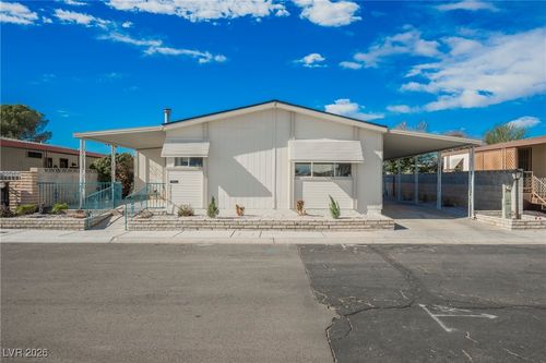 3111 Tularosa Ln, Las Vegas, NV, 89122-3349 | Card Image