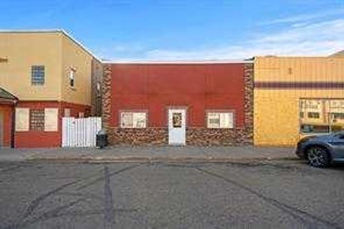 {{alt}} | Card Image