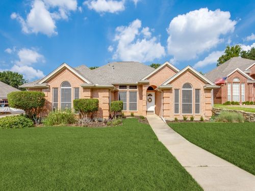 7345 Cottonwood Ct, North Richland Hills, TX, 76182-7824 | Card Image