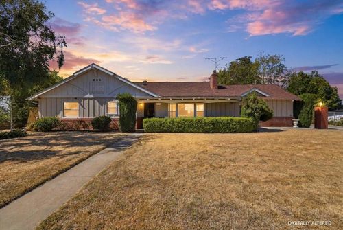 230 E Sunset Dr N, Redlands, CA, 92373-6860 | Card Image