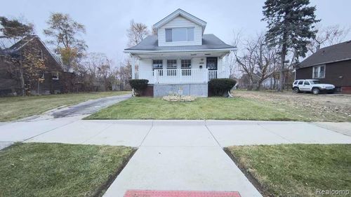 12061 Wade St, Detroit, MI, 48213-1719 | Card Image
