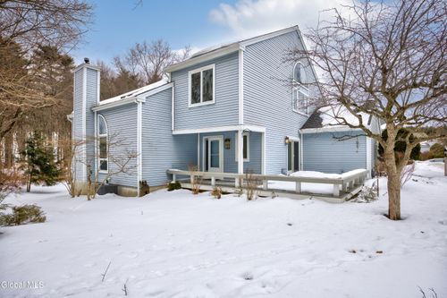 73 Pepper Ln, Saratoga Springs, NY, 12866-5528 | Card Image