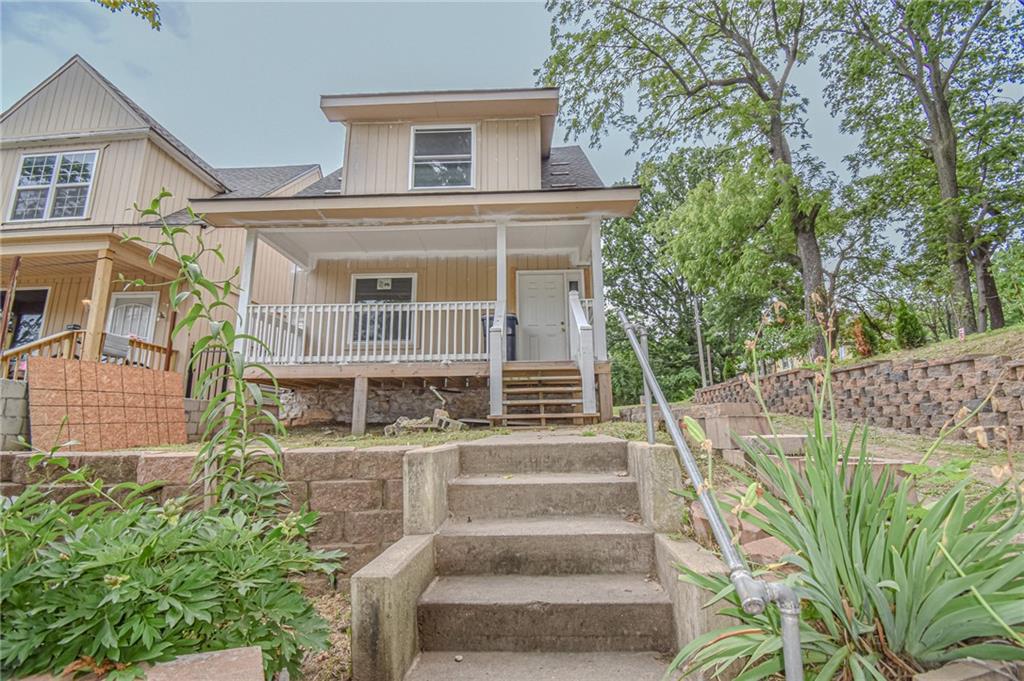 Smart Ave, Kansas City, MO 64124