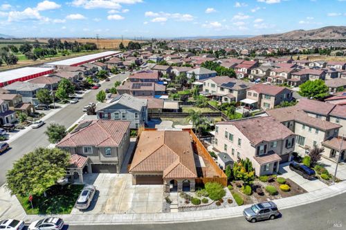 373 Anchorage Drive, Vacaville, CA, 95687 | Card Image