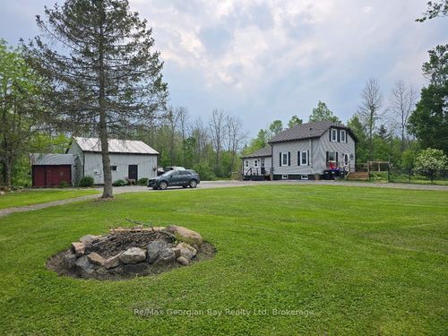 2066 Irish Line, Coldwater, ON, L0K1E0 | Card Image